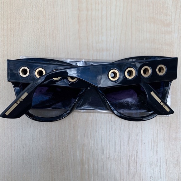 authentic ✅ NEW Alexander McQueen Sunglasses LUXE BLACK CATEYE & GOLD GROMMET - Picture 6 of 9